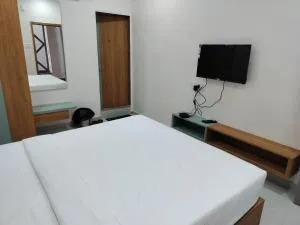 Hotel Amrutam And Guest House - Tharād