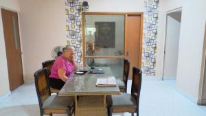 KRISHNAs INTERNATIONAL LODGING HOUSE