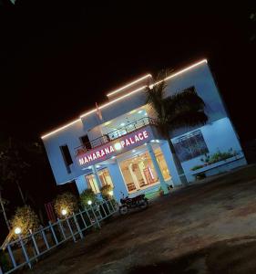 Hotel Maharana Palace