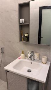 درّة العقيق وصول ذاتي مواقف سيارات