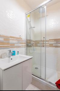 Chambre proche aéroport Orly à 3 min du T12