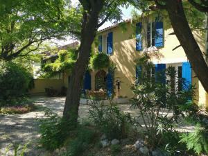 Maisons de vacances Le Mas des iscles Mallemort : photos des chambres