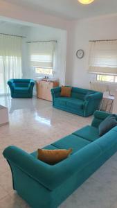 Alexandra House on the Hill