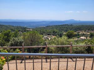 Le Mas des Rigaou 415 ROUTE D AUPS TOURTOUR