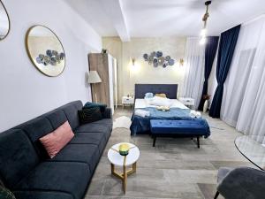 Triple room with Balcony Transalpina Ski Resort - TRI2