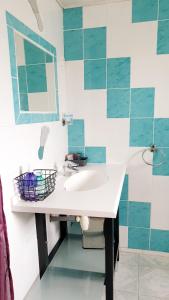 studio 33 m2 au calme proche HYERES