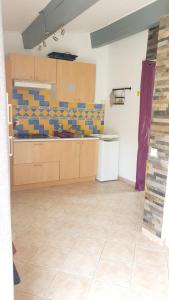 Maisons de vacances studio 33 m2 au calme proche HYERES : Maison 1 Chambre