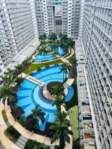 729A Near MOA and Airport PoolView Balcony