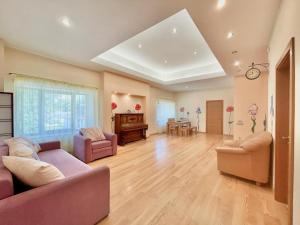 Amazing location next to the beach jomas str