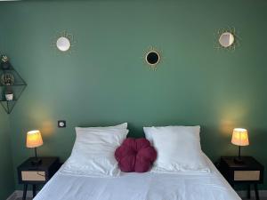 STUDIO CAMP NATURISTE VUE MER, le Gilyves cocooning