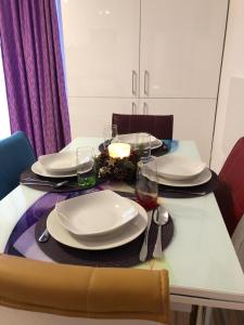 NORVA Residence - Coresi Mall Mountain View Studio