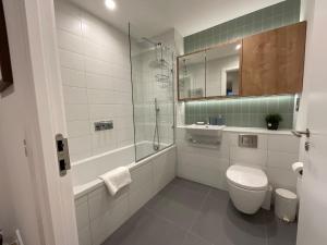 Hale Elite Apartment - 20 Min from Central London