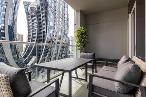 stylish 2 bedroom Apt in Business bay Dubai