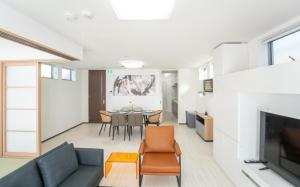 nearest yamate line ebisu walk for 5 min