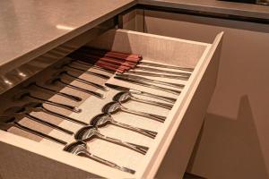 Metropole Thu Thiem Opera 2 Bedrooms Apartment