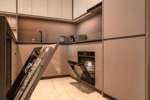 Metropole Thu Thiem Opera 2 Bedrooms Apartment