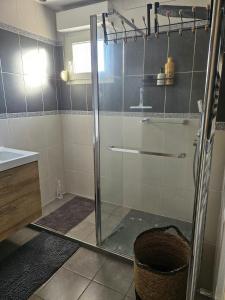 Villas Air-conditioned house 3 bedrooms BBQ Terrace : photos des chambres