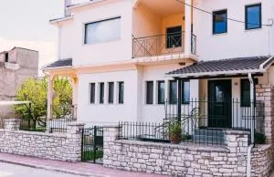 Katerinas house - Perama