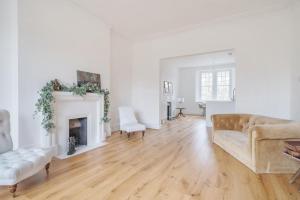 2 Bedroom Stylish Flat - Private, Open planned, Modern, Quiet - Close to the Durdham Downs