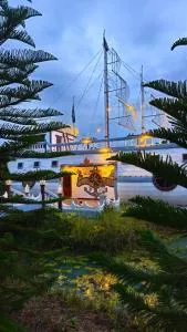 Boat and House Resort Khao Kho - Ban Sanam Bin