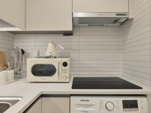 Cheonho 1 minute stay #New construction #Two-room #KSPO #Lotte Tower #Jamsil #Olympic Park #Asan Hospital