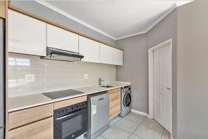 Urban Waterfall Hideaway