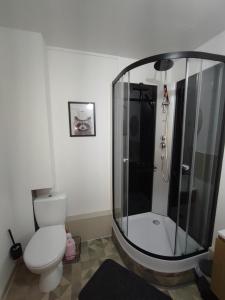 Maisons d'hotes Gite La Casa : Chambre Double avec Salle de Bains Privative