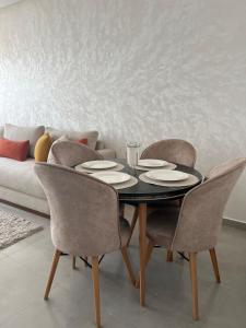 Almas Retreat- Cozy apartment with pool view