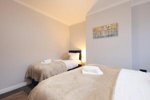 Spacious 4BR Sleeps 10 30OFF for Contractors