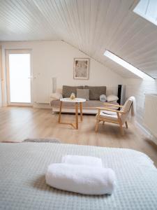 COZY&RELAX APARTMENT-Balkon Küche Parkplatz WIFI Netflix