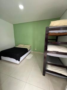 Casa cananeia 7 suítes piscina e área gourmet