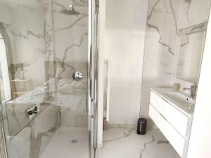 Villa 12 pers avec piscine chauffée et vue exceptionnelle, première ligne Bassin dArcachon - FR-1-736-32