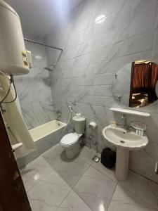 Premium pyramids inn