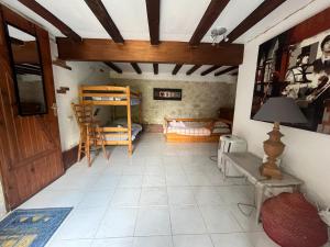 Charmante maison avec piscine en pleine campagne