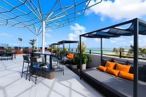 Flats pé na areia Alta Garden