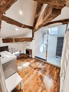 Villas Magnifique villa en pierre avec piscine : photos des chambres