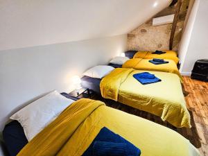 Villas Magnifique villa en pierre avec piscine : photos des chambres