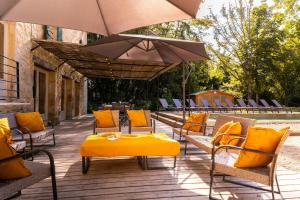 Villas Magnifique villa en pierre avec piscine : photos des chambres