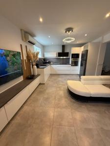 Villa LEOVI Superbe logement 3 pieces - 7 personnes, à 100m plage la Faviere