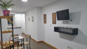 Vera Mujica Monoambiente Facultad de Medicina Zona Terminal y Parques - Comodo, Amplio, Lindo, Cálido