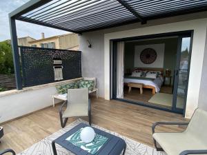 Maisons de vacances Maison avec ses 2 terrasses et sa piscine : photos des chambres