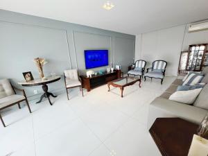 Casa Luxo 5 suites, 3 min beach Riviera del Sol, 5 Suítes