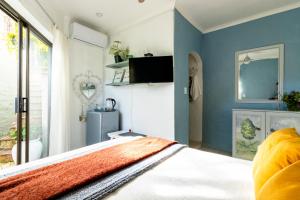 Pebble Cove Outside Room - Private Entrance - Twelve square metres, Salt Rock Ballito