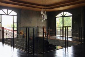 RedDoorz Hostel @ Madrias Pension House Isabela