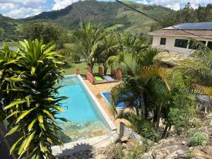 Sítio Maranata Vale das Montanhas - 安帕鲁