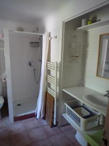 Maisons de vacances Bastide provencale du XVIIIeme en bordure du fleuve Argens sur terrain de 2 ha : photos des chambres