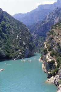 Maisons de vacances Bastide provencale du XVIIIeme en bordure du fleuve Argens sur terrain de 2 ha : photos des chambres