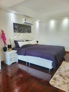 L Pool Villa Jomtien