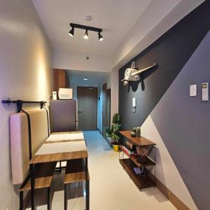 Cozy Minimalist Unit at SMDC Shore 3