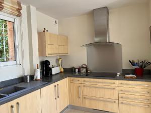 Villas Charmante villa avec spa et panorama : photos des chambres